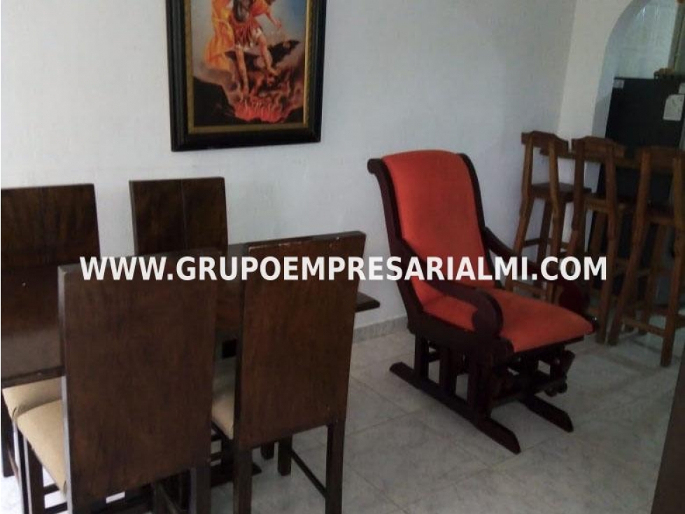 CASA BIFAMILIAR EN VENTA - SECTOR FLORENCIA, MEDELLIN COD: 27318