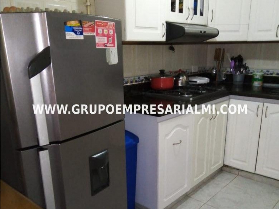 CASA BIFAMILIAR EN VENTA - SECTOR FLORENCIA, MEDELLIN COD: 27318 — foto 6