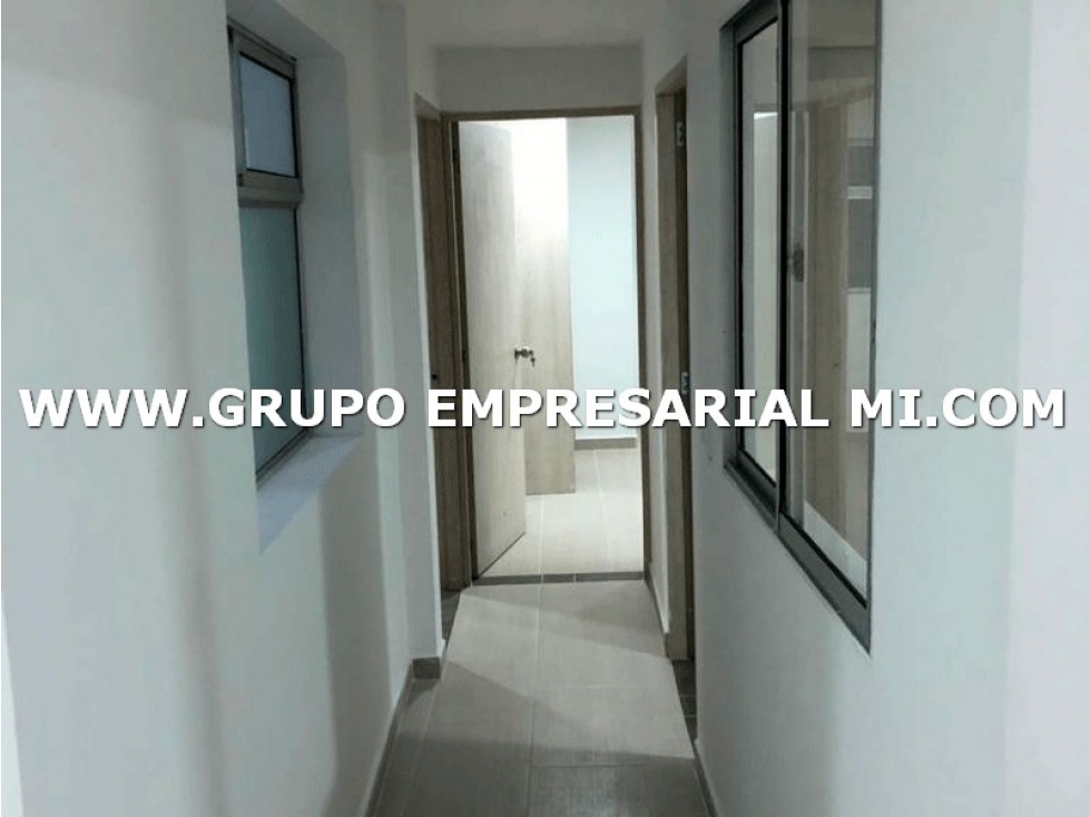 CASA BIFAMILIAR EN VENTA - SECTOR SANTA MARIA, ITAGÜI COD: 26414 - 4