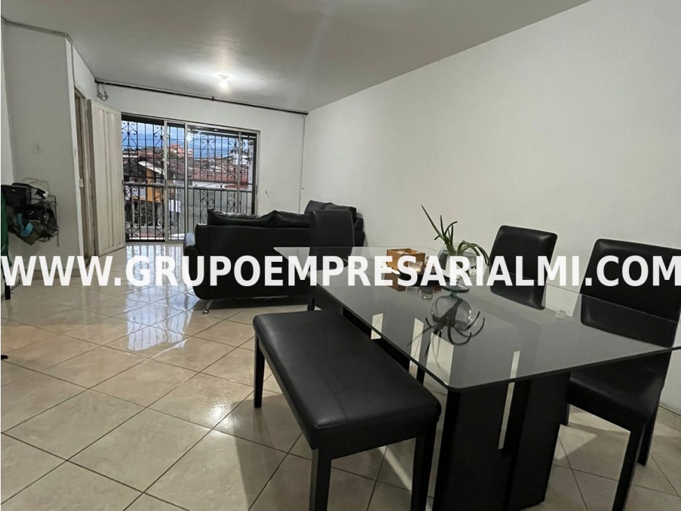 CASA BIFAMILIAR EN VENTA - SECTOR SIMÓN BOLÍVAR - LAURELES COD: 29943