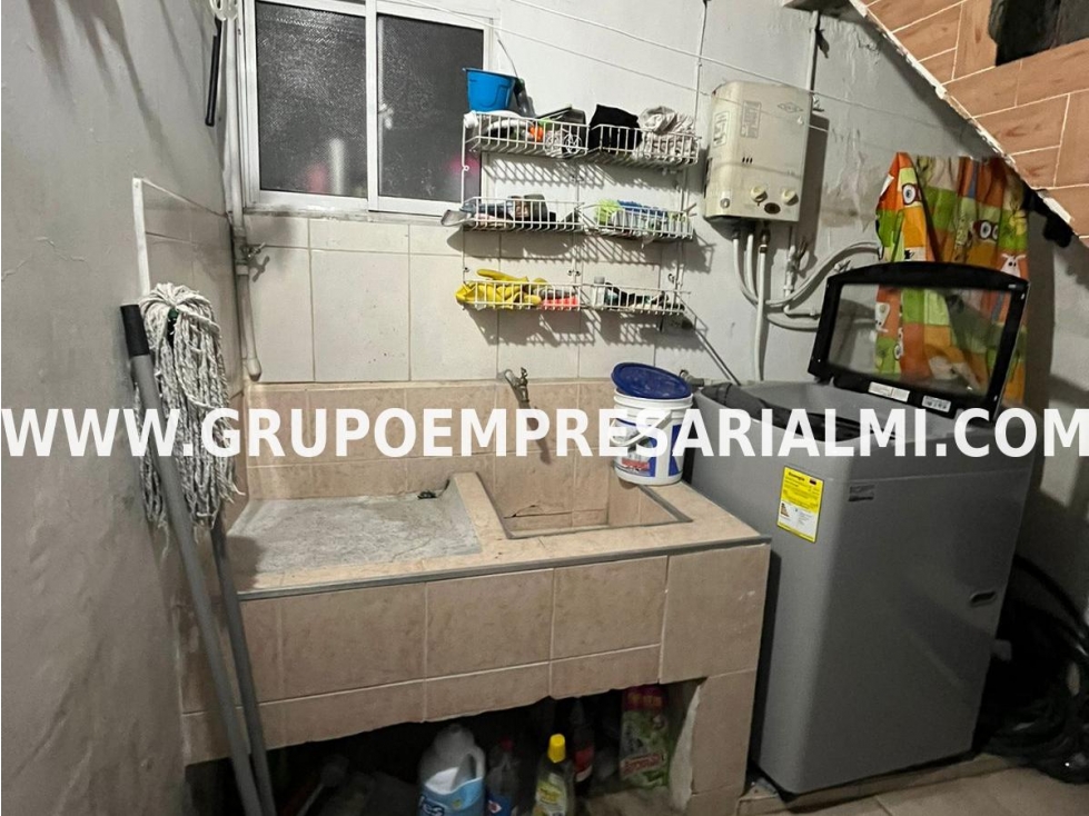 CASA BIFAMILIAR EN VENTA - SECTOR SIMÓN BOLÍVAR - LAURELES COD: 29943 — foto 6