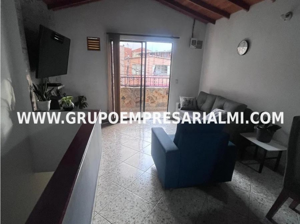 CASA BIFAMILIAR EN VENTA - SECTOR VILLA HERMOSA COD: 33473 — foto 4