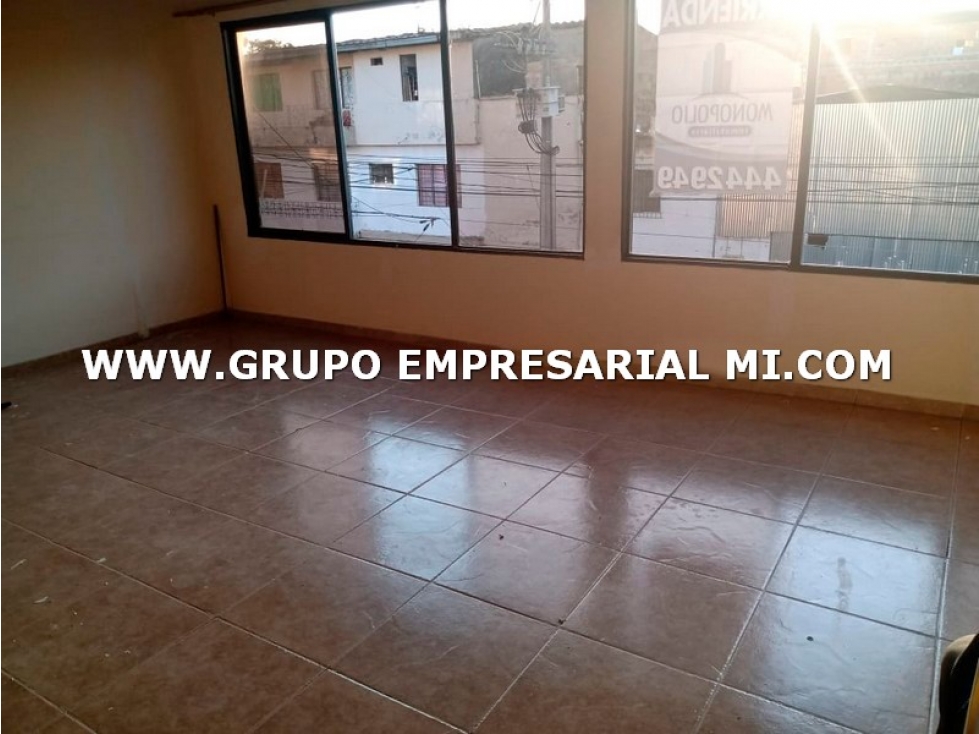 ESTUPENDA CASA BIFAMILIAR EN VENTA - SECTOR CAMPO VALDES COD: 26996