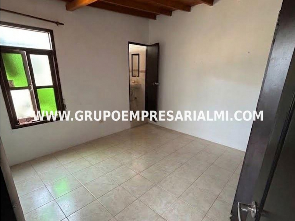 CASA BIFAMILIAR EN VENTA - SECTOR EL TRIANON COD: 34152 — foto 5