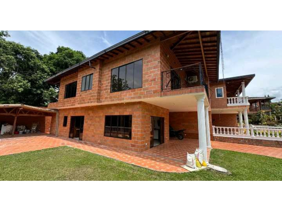 Casa cabaña en San jeronimo. En venta.