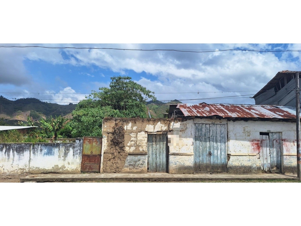 CASA, CALLE 11 NO. 11 - 47/53