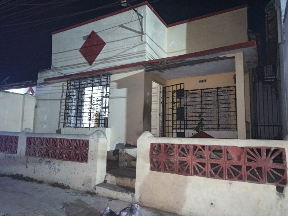 CASA CALLE 37 No. 35-55