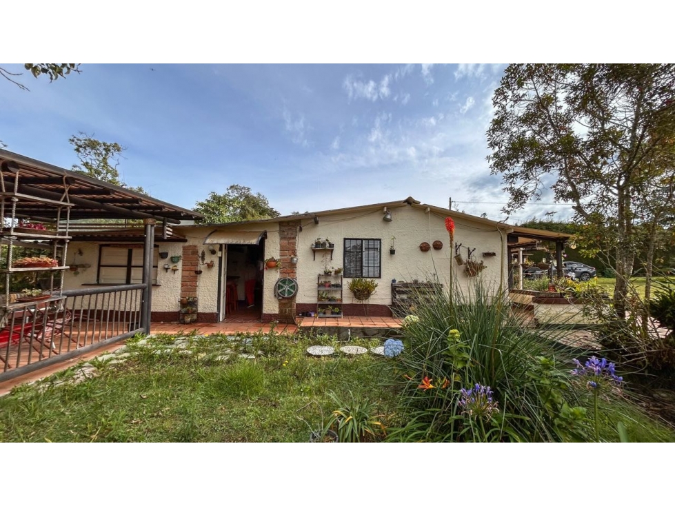 CASA CAMPESINA EN LA VEREDA EL PLAN /SANTA ELENA — foto 2