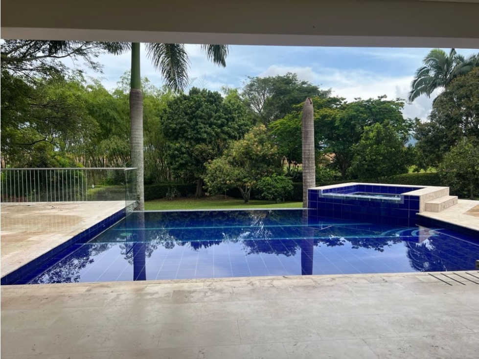 Casa Campestre 4 alcobas Conjunto Cerrado Cerritos Pereira — foto 3
