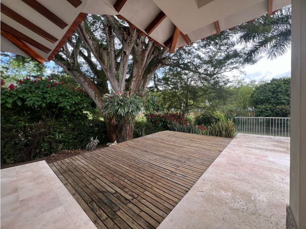 Casa Campestre 4 alcobas Conjunto Cerrado Cerritos Pereira — foto 4