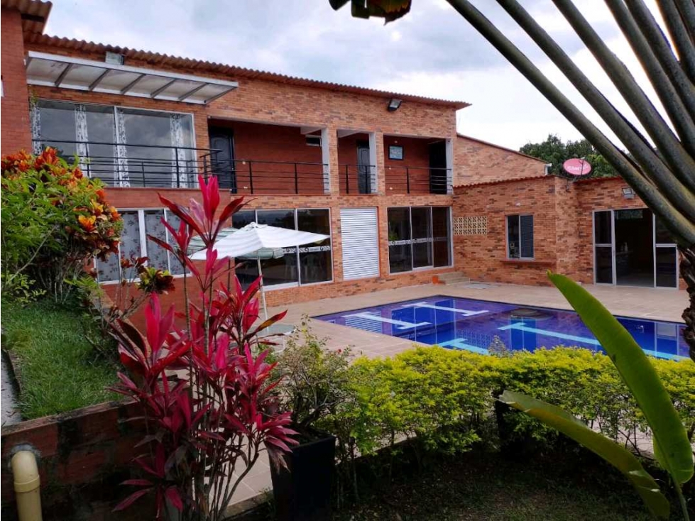 Casa Campestre 4 alcobas Conjunto Cerrado Las Margaritas Manizales - 1