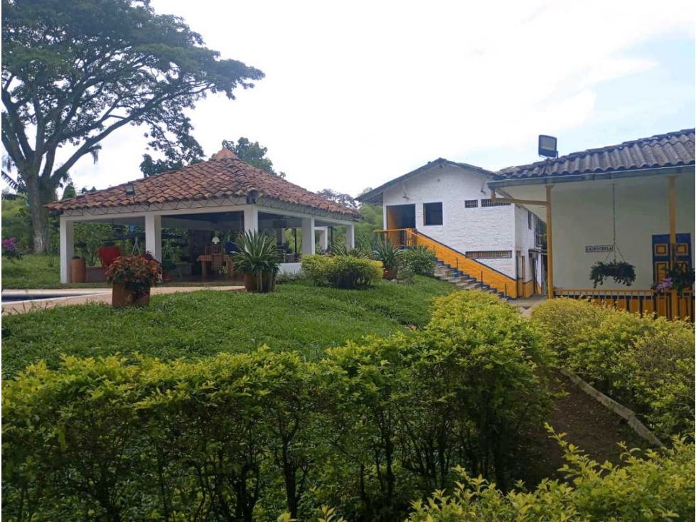 CASA CAMPESTRE A 10 MINUTOS DE ARMENIA / EN CIRCASIA Q. — foto 2