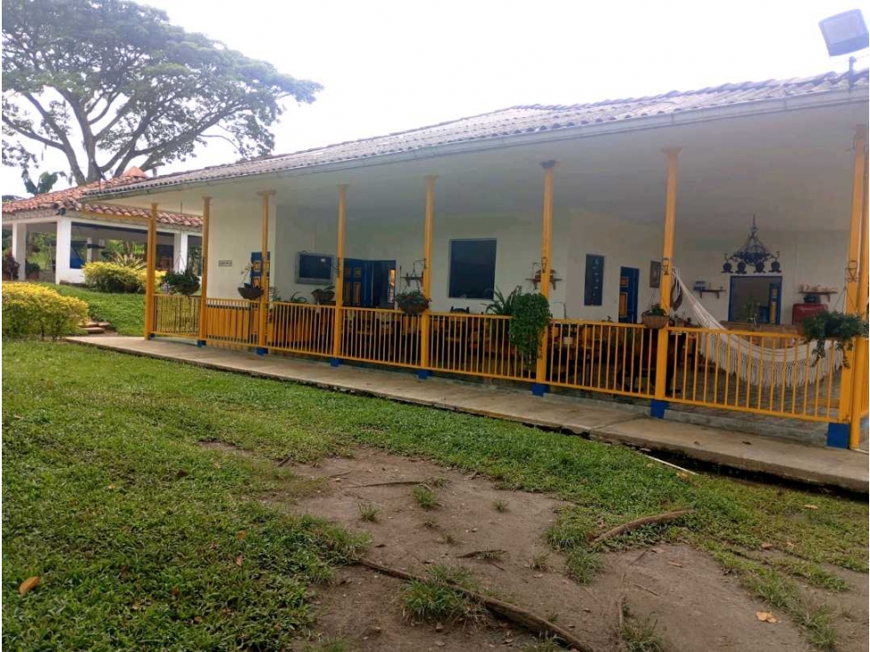 CASA CAMPESTRE A 10 MINUTOS DE ARMENIA / EN CIRCASIA Q. — foto 3