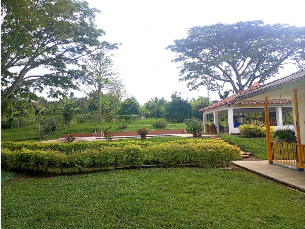 CASA CAMPESTRE A 10 MINUTOS DE ARMENIA / EN CIRCASIA Q. — foto 4