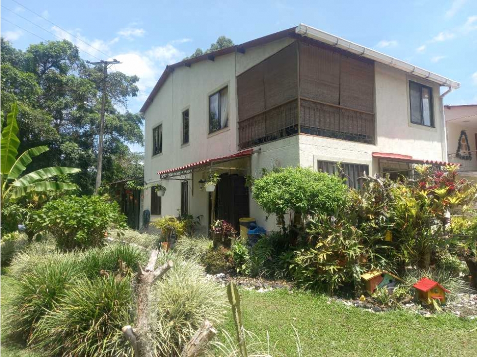 casa campestre al norte de armenia con hermoso bosque — foto 2