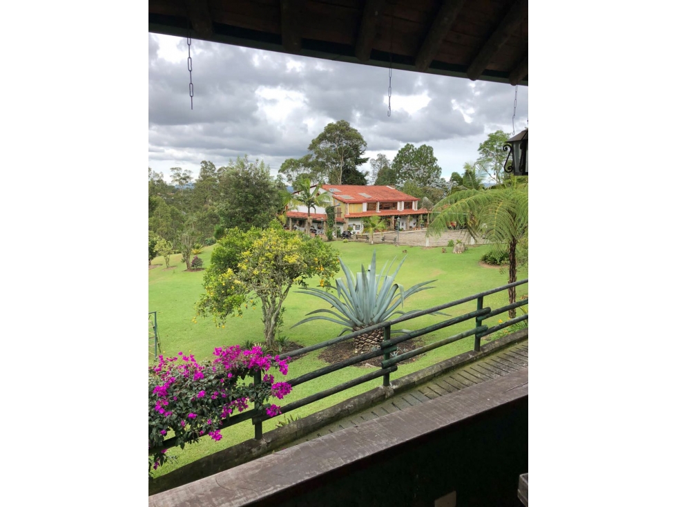 Casa Campestre Antigua con Caballerizas