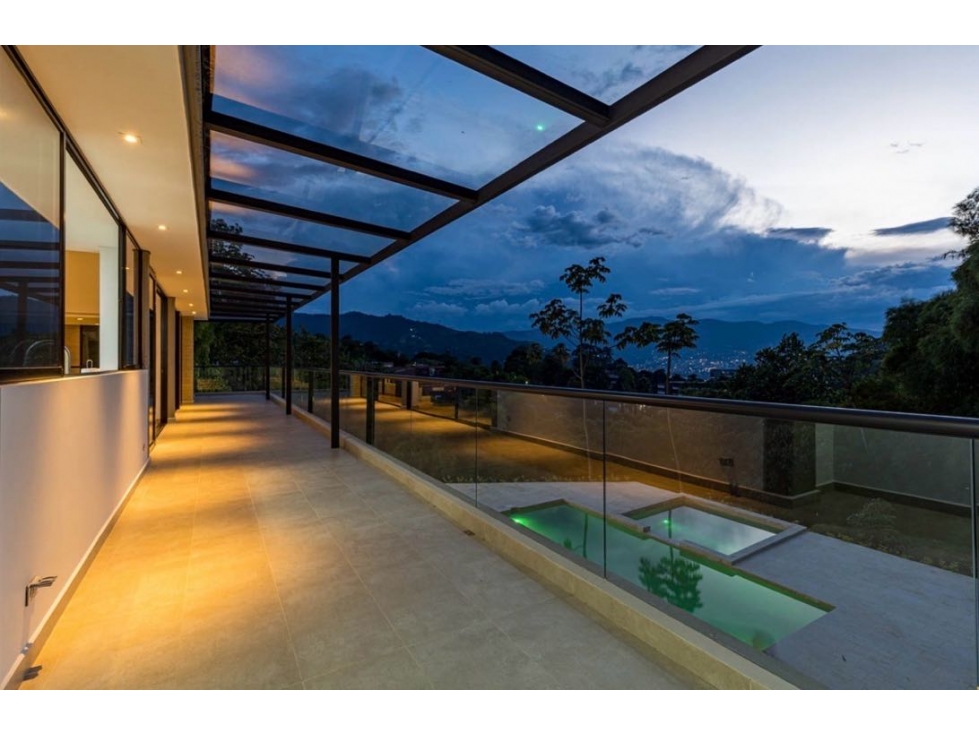 CASA CAMPESTRE ARRIENDO LOMA DEL ESCOBERO — foto 4