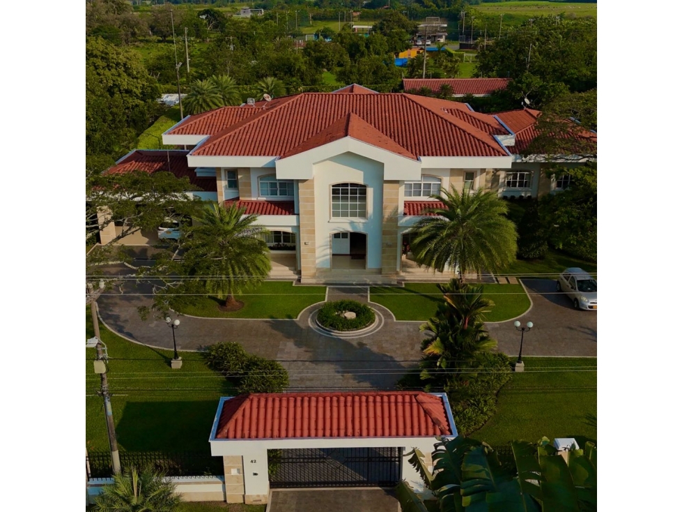 Casa Campestre Atemporal en Venta. Las Mercedes, Jamundi — foto 2