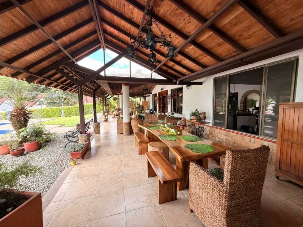 Casa Campestre cerca al Aeropuerto Sector Club Campestre Armenia