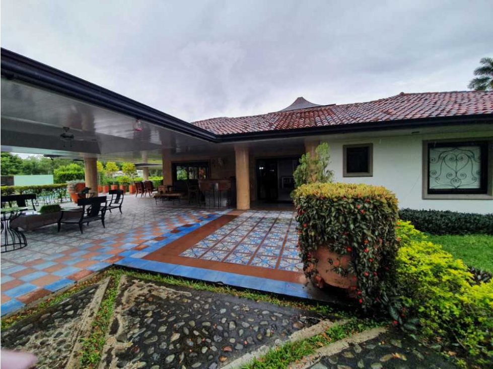 Casa Campestre 9 alcobas Lote 4000 m2 - 1000 m2 Club Campestre — foto 3