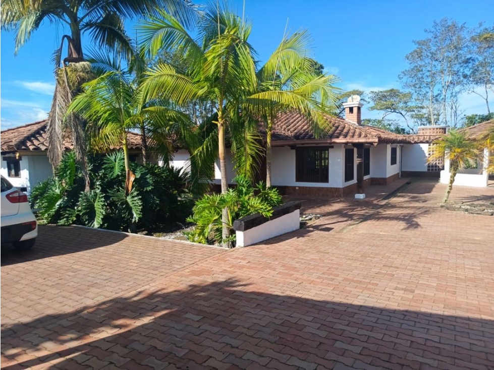 CASA CAMPESTRE COLONIAL EN VENTA | PRECIO DE OPORTUNIDAD