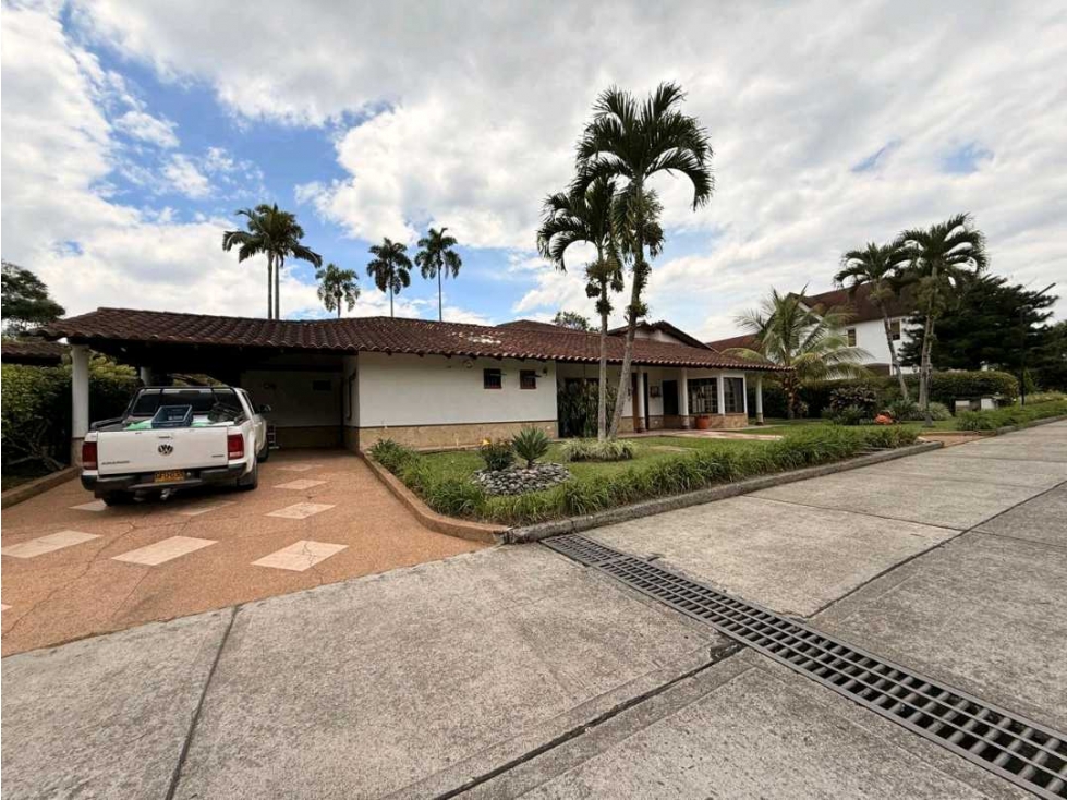 Casa Campestre con Jacuzzi y amplios espacios cerca al Clud Campestre — foto 3