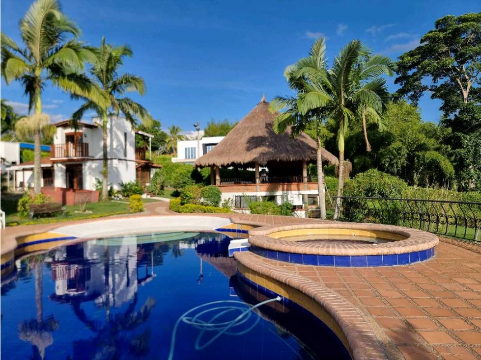 Casa campestre con lago para la venta en combia — foto 2