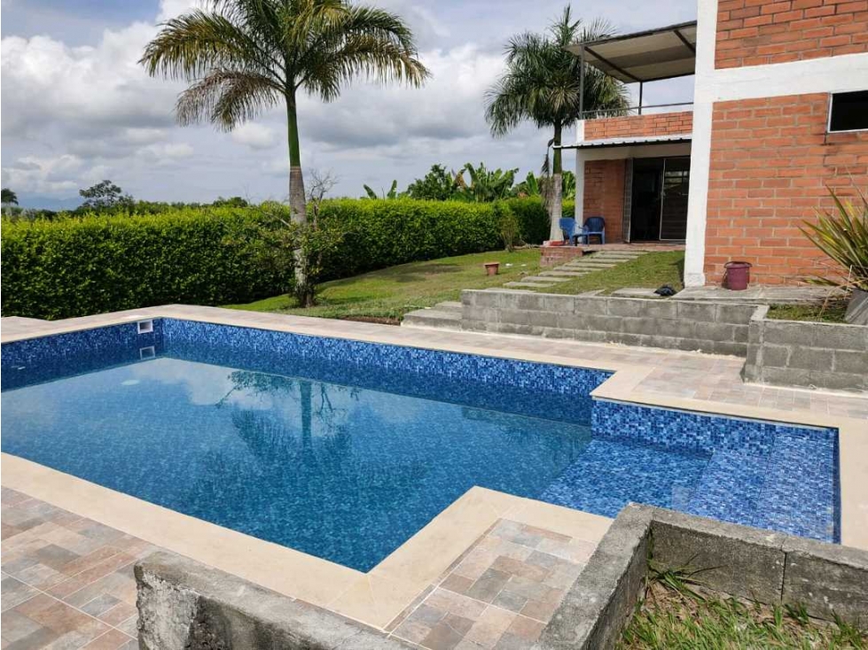 CASA CAMPESTRE CON PISCINA PRIVADA SECTOR EL TIGRE PEREIRA