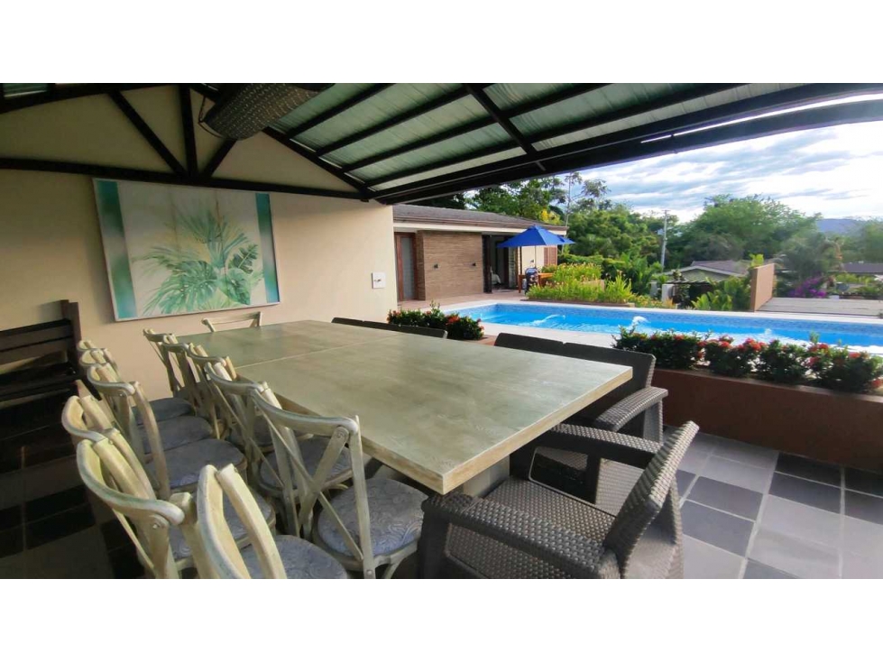 Casa campestre de 1000 M2 en 1280 mill en #lamesacundinamarca #piscina — foto 3