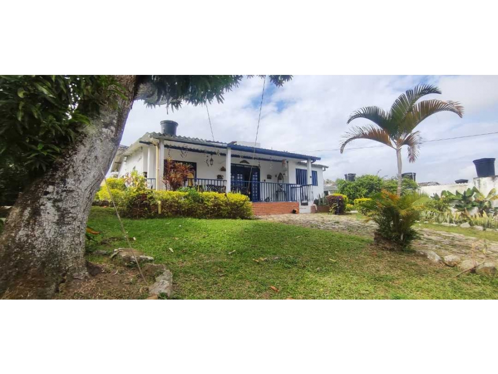 Casa campestre de 1708 M2 en 890 M2 cerca al parque de #lamesacund - 1