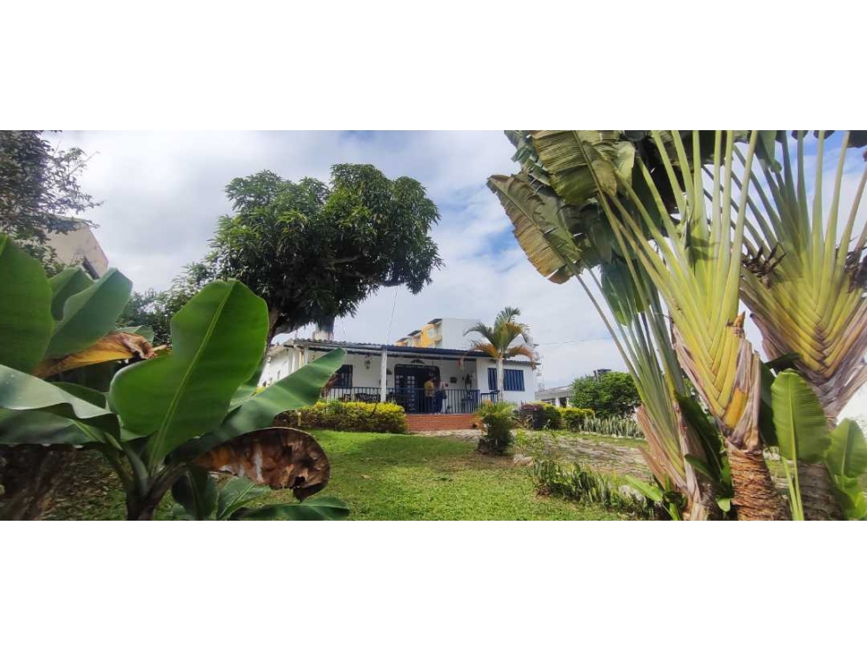 Casa campestre de 1708 M2 en 890 M2 cerca al parque de #lamesacund - 3