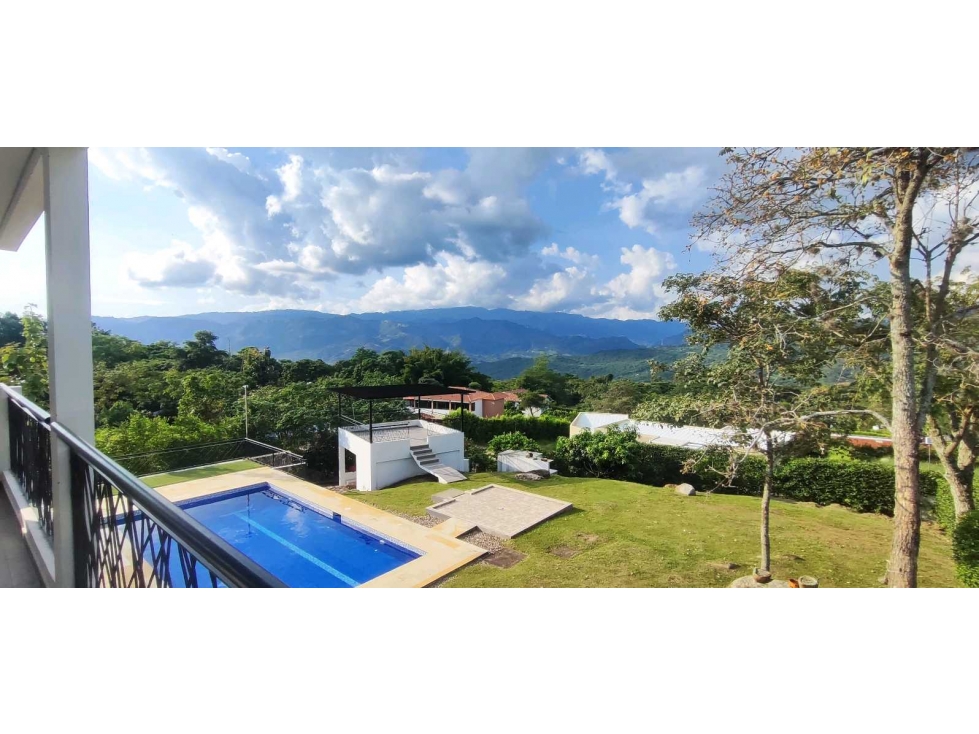 Casa campestre de 2010 M2 en 1550 mill en #lamesacund — foto 2