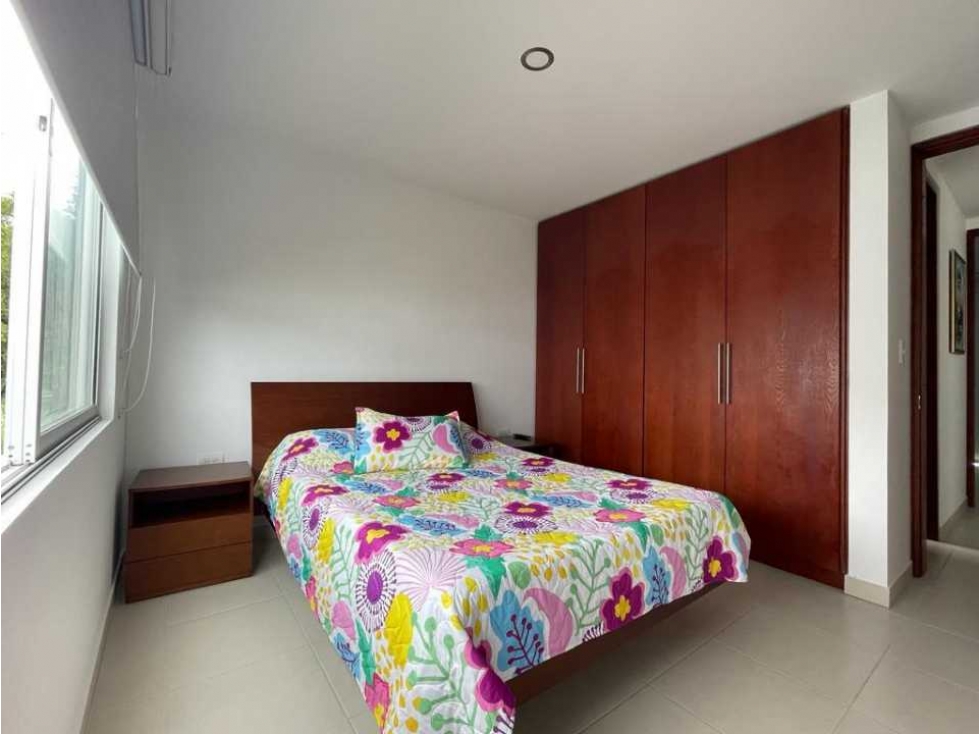 Casa campestre de 204 M2 en 665 mill en La Mesa Cund, zona urbana. — foto 5