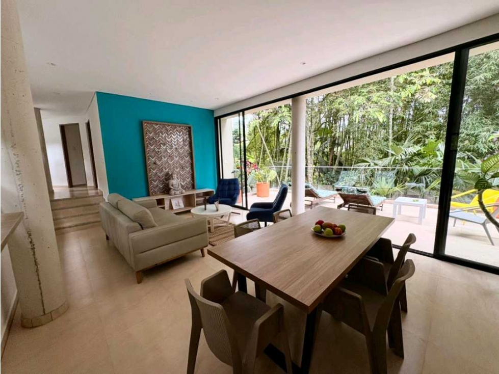 Casa campestre de 540 M2 en 750 mill en La Mesa Cund en Condominio