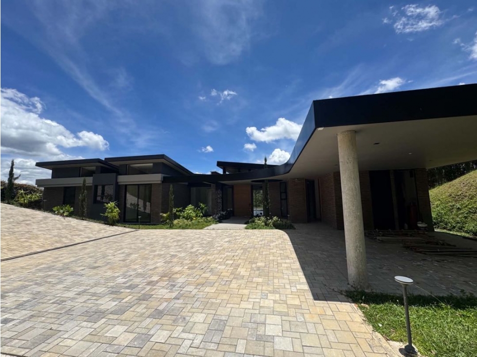 Casa campestre de lujo, para estrenar,Carmen de Viboral. — foto 3