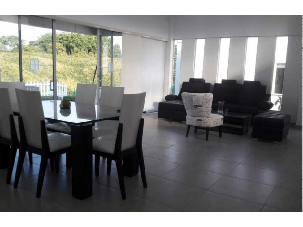 CASA CAMPESTRE DE UN SOLO PISO CALARCA 3728 - 2