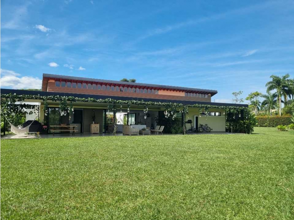Casa Campestre 4 alcobas Lote 2445 m2 y área 378 m2 Club Campestre - 6