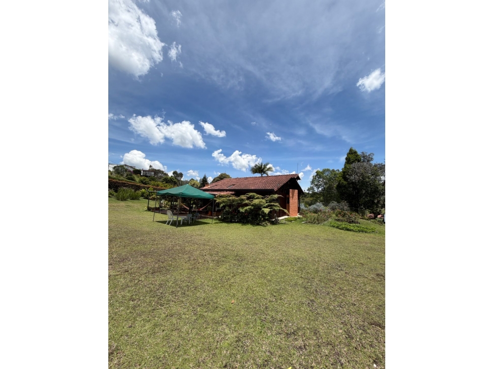 "Casa campestre en 4.839 m² cerca al aeropuerto — foto 3