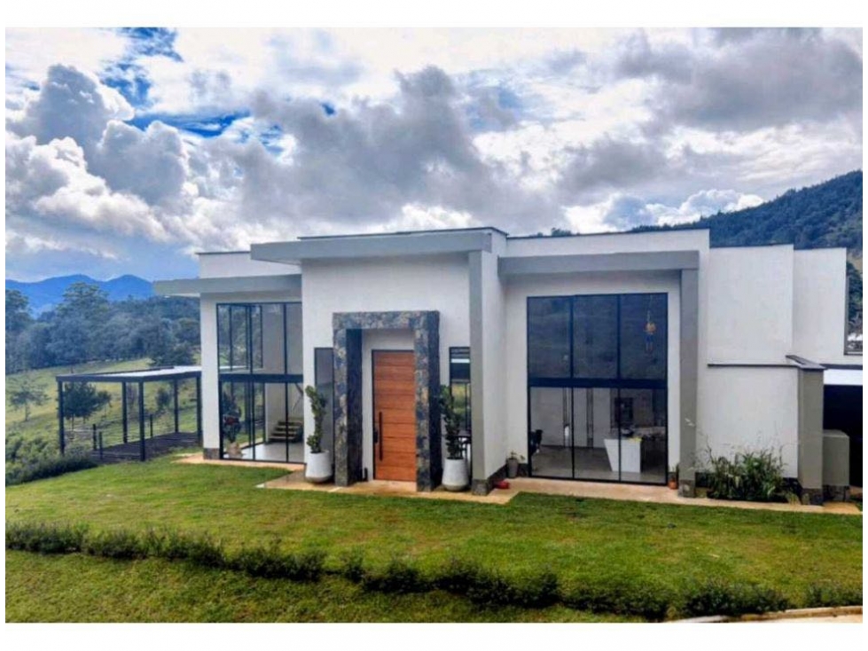 Casa campestre en alquiler sector La Ceja