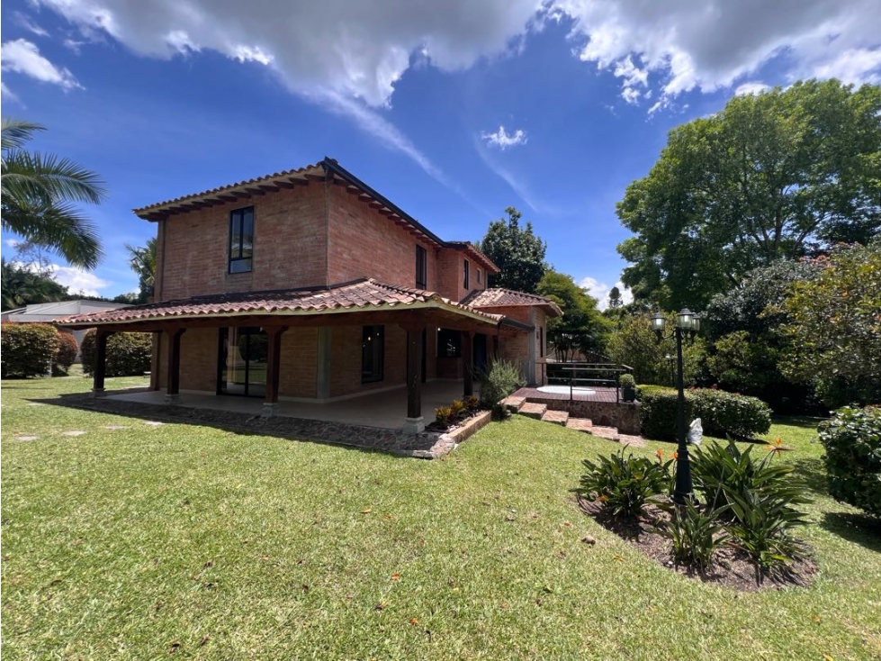 Casa Campestre en Alquiler en Llanogrande