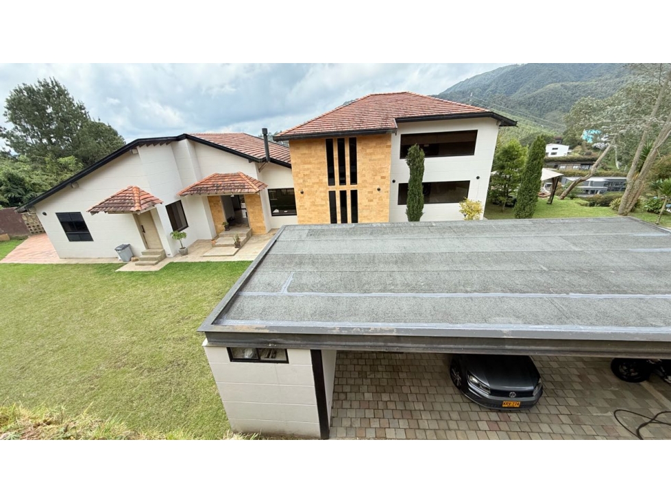 Casa Campestre en Altos del Escobero en Envigado — foto 6