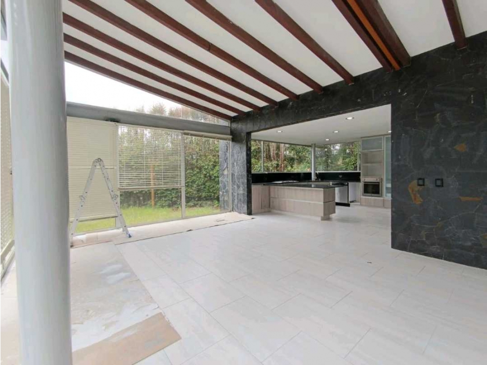 CASA CAMPESTRE EN ARRIENDO POR EL KM9 SECTOR LOMA DEL ESCOBERO - 3