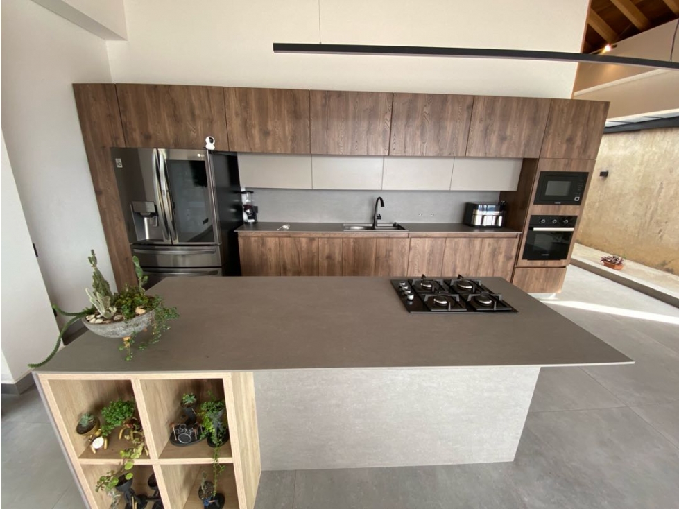 Casa campestre en arriendo envigado el salado sin amoblar — foto 2