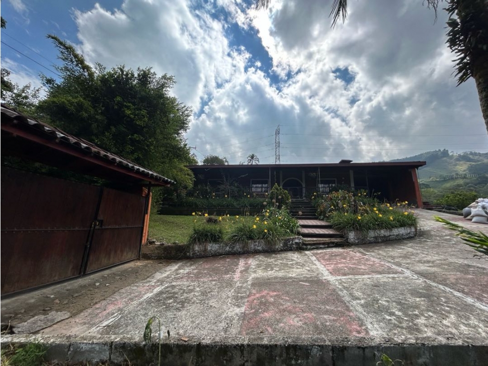 Casa Campestre en Arriendo, La Estrella, vereda San Isidro — foto 2