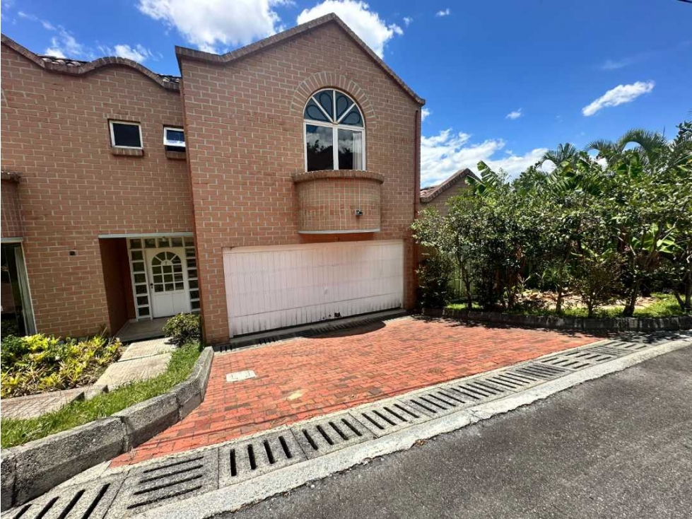 Casa campestre en arriendo poblado (parte alta) en medellin
