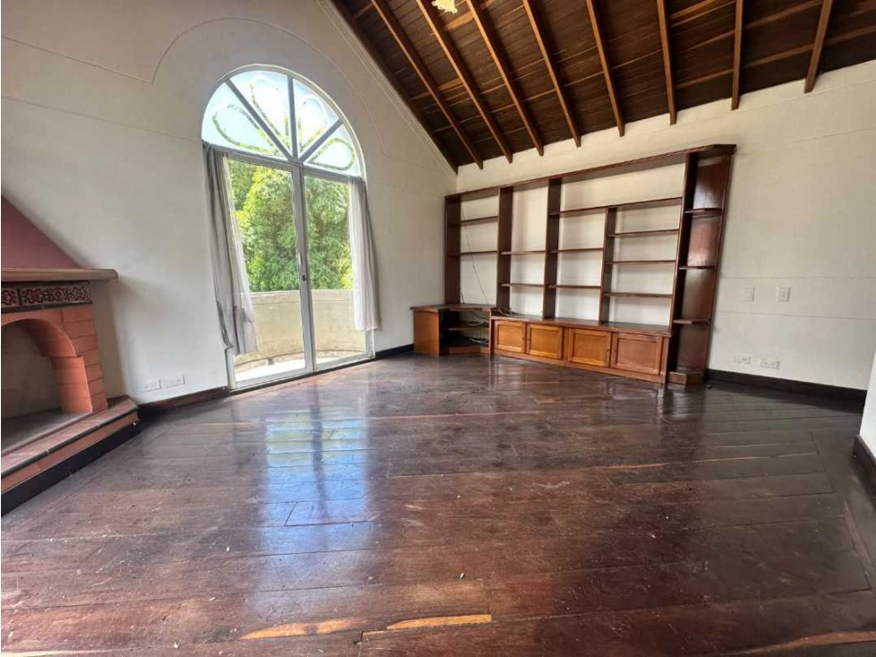 Casa campestre en arriendo poblado (parte alta) en medellin — foto 2