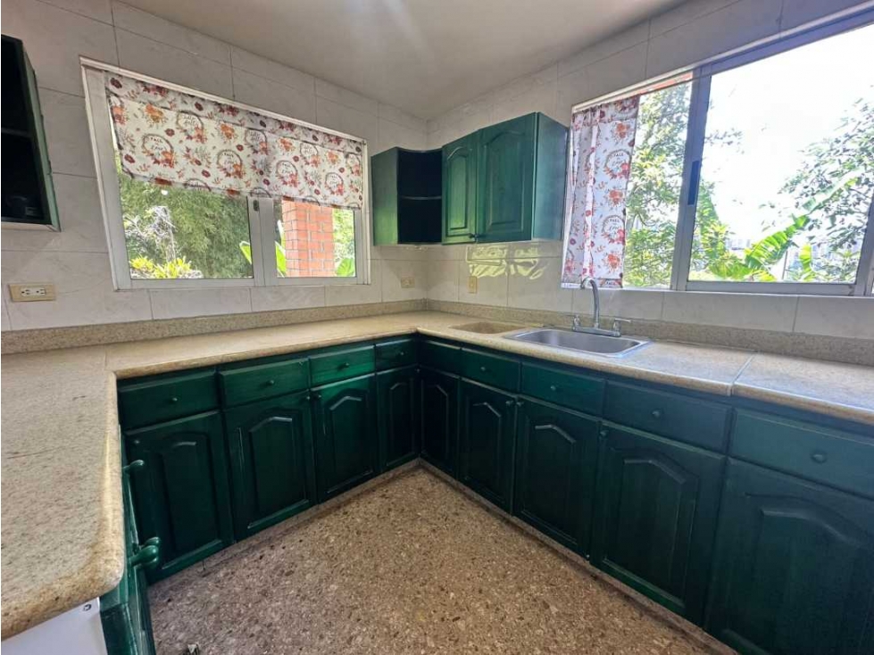 Casa campestre en arriendo poblado (parte alta) en medellin — foto 5