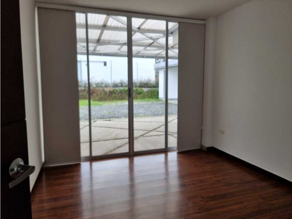 Casa Campestre en Circasia vía a Pereira 1 km de la autopista — foto 4