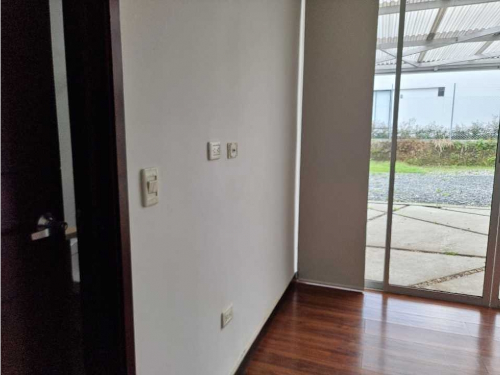 Casa Campestre en Circasia vía a Pereira 1 km de la autopista — foto 5