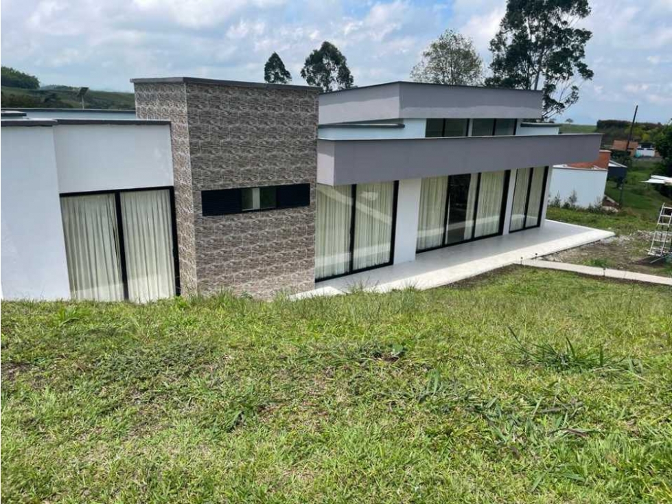 Casa campestre en Pereira sector Condina